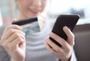 Fazer compras online com cartão de débito: 4 opções diferentes