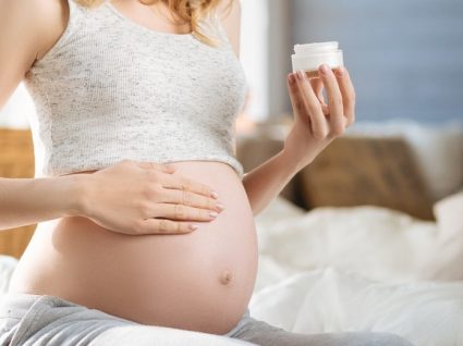 Óleo de rosa mosqueta: benefícios na gravidez (e não só)
