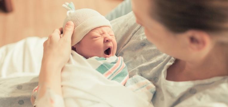 Contacto entre pais e bebé prematuro