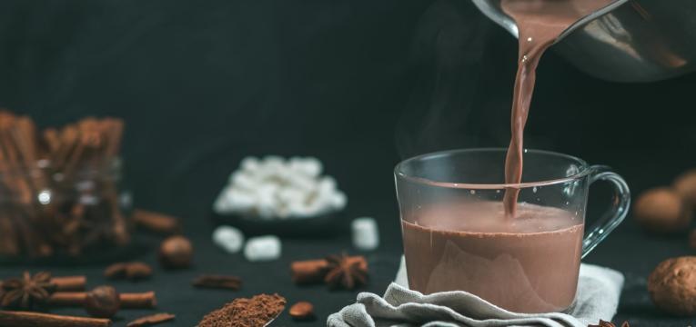 chocolate quente com canela