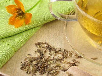 7 benefícios do chá de erva-doce