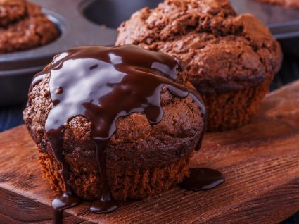 A melhor receita de muffins de chocolate veggie [com vídeo]