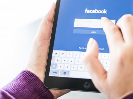 Facebook vai ter opção para apagar histórico de navegação