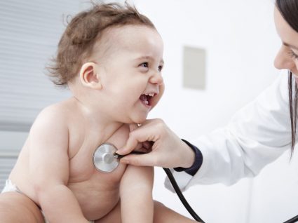 Escolha de pediatra: tudo o que precisa de saber