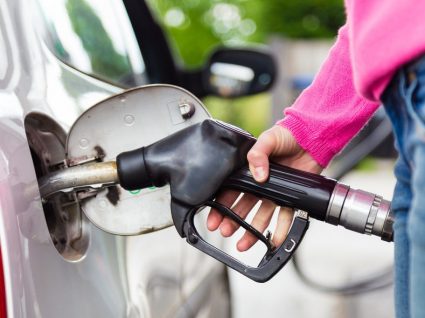 Gasolina mais barata: 4 apps e sites para a encontrar
