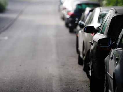 EMEL irá fiscalizar à noite apenas estacionamento em zonas para residentes