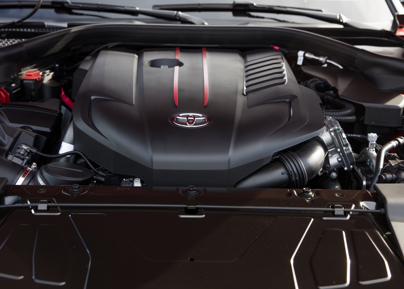 Motor Toyota Supra para ilustrar partilha de motores