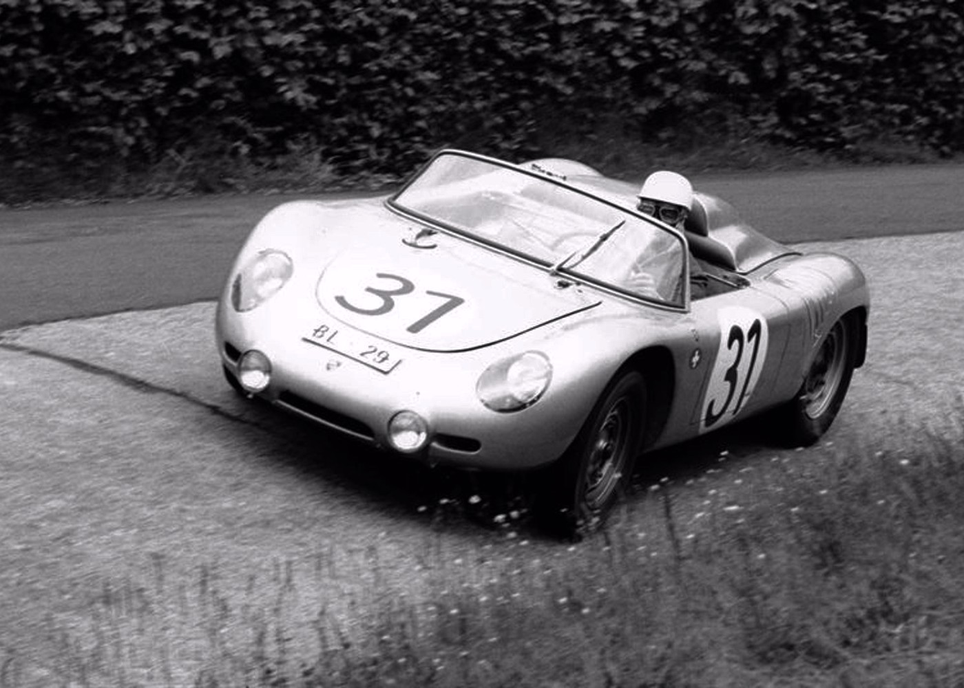Porsche clássico em le Mans