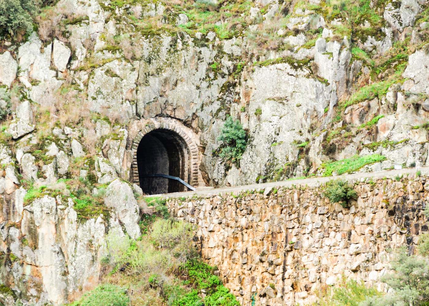 Rota dos túneis no Douro