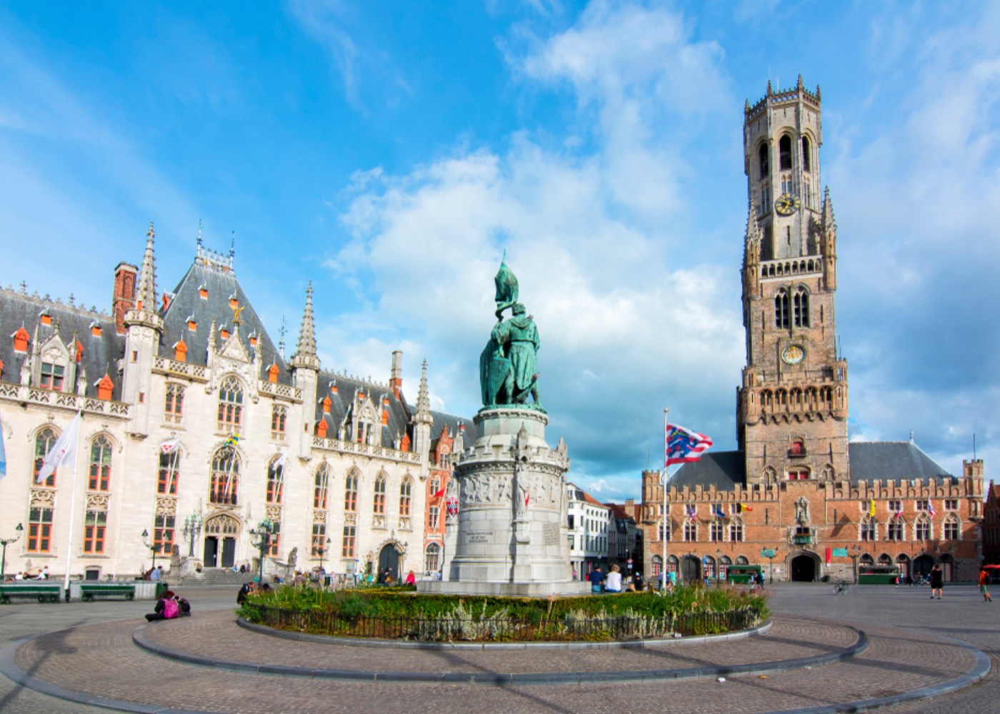 Praça em Bruges
