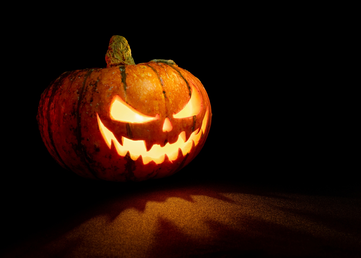 Cara assustadora de abóbora decoração de halloween