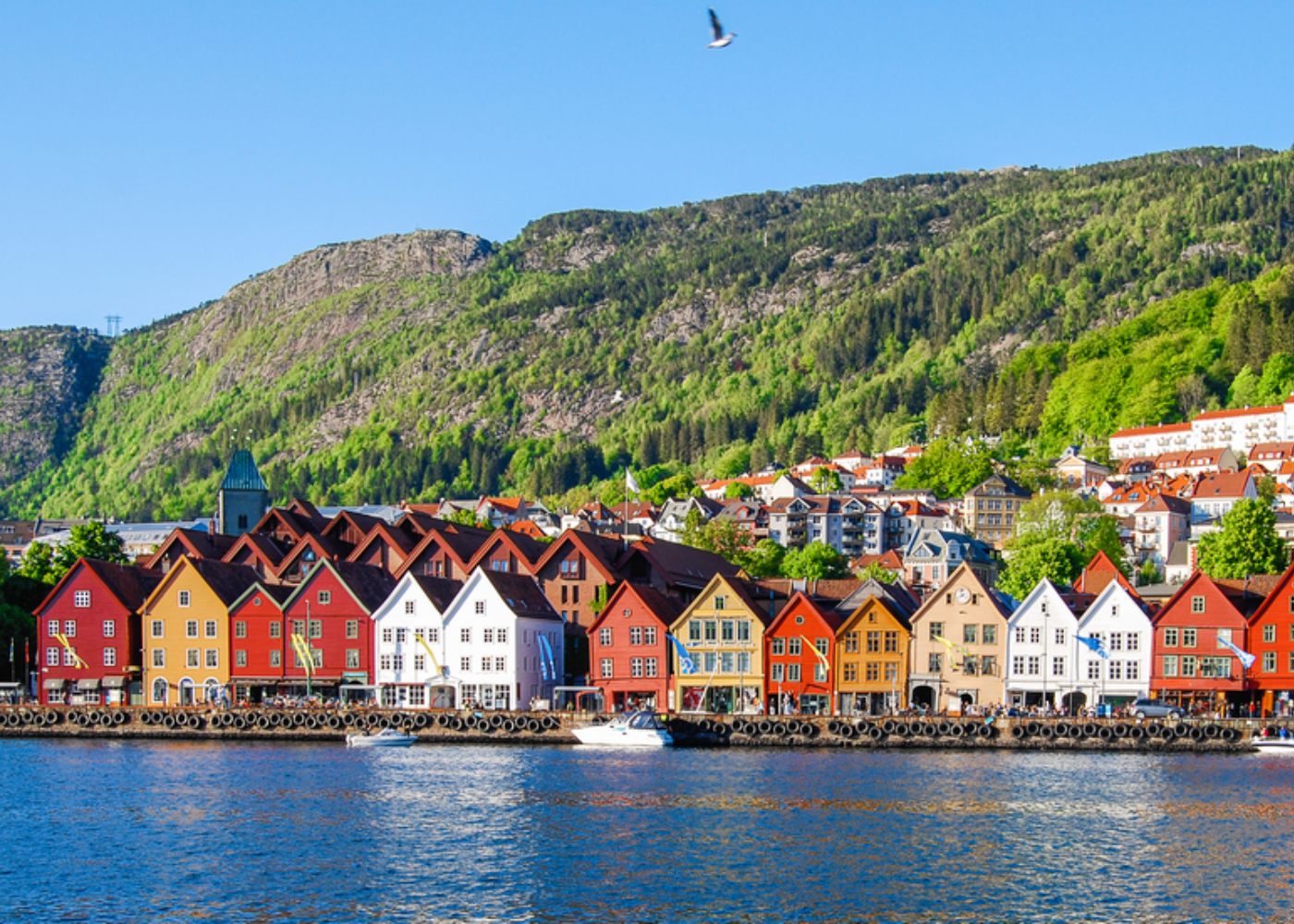 Vista de Bergen, uma cidade para visitar a dois